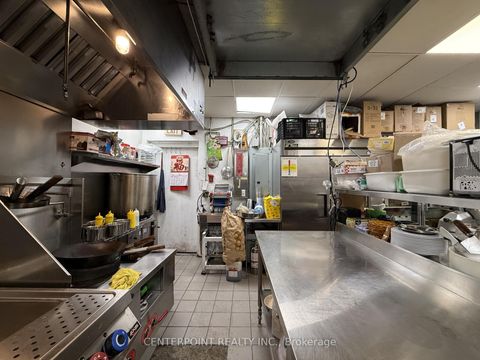 Photo 13 at 25 Spring Garden Avenue, Willowdale East, Toronto