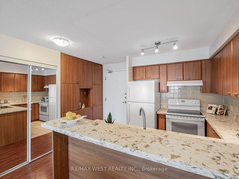 Photo 14 at 2509 - 36 Lee Centre Drive, Woburn, Toronto