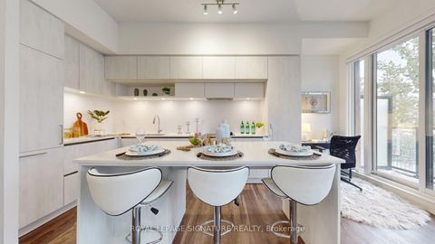 Photo 4 at 1517 - 11 David Eyer Road, Rural Richmond Hill, Richmond Hill