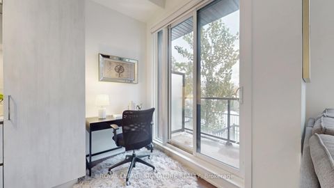 Photo 7 at 1517 - 11 David Eyer Road, Rural Richmond Hill, Richmond Hill