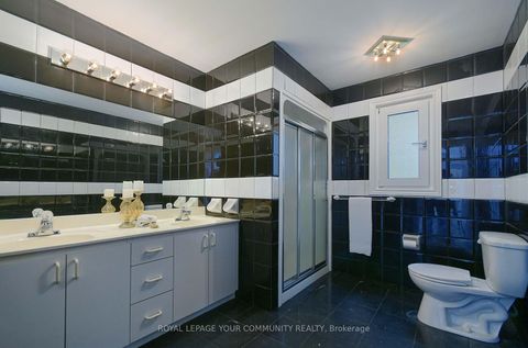 Photo 18 at 182 Oxford Street, Mill Pond, Richmond Hill