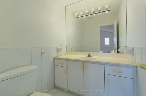 Photo 27 at 182 Oxford Street, Mill Pond, Richmond Hill