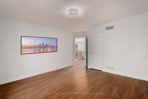 Photo 31 at 182 Oxford Street, Mill Pond, Richmond Hill