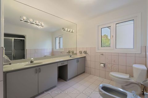 Photo 36 at 182 Oxford Street, Mill Pond, Richmond Hill