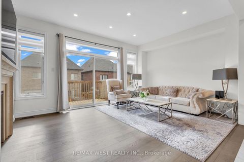 Photo 5 at 61 Zenith Avenue, Kleinburg, Vaughan