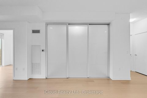 Photo 17 at 519 - 859 The Queensway, Queensway, Toronto