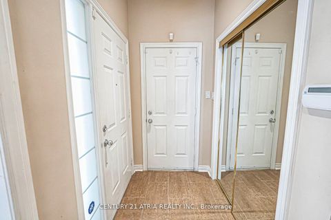 Photo 4 at 40 Nottingham Drive, Westbrook, Richmond Hill