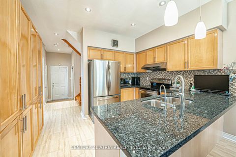 Photo 14 at 40 Nottingham Drive, Westbrook, Richmond Hill