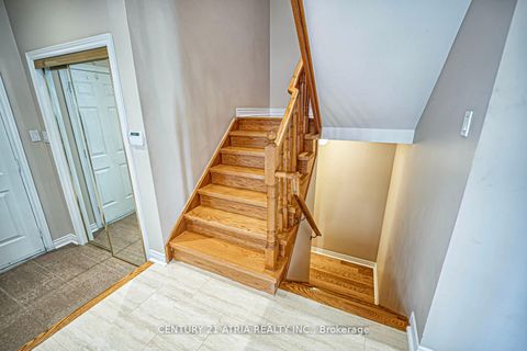 Photo 19 at 40 Nottingham Drive, Westbrook, Richmond Hill