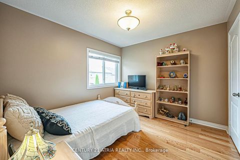 Photo 27 at 40 Nottingham Drive, Westbrook, Richmond Hill