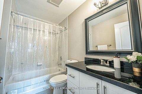 Photo 31 at 40 Nottingham Drive, Westbrook, Richmond Hill