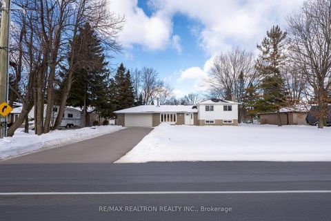 Photo 1 at 66 Lakeland Crescent, Oak Ridges Lake Wilcox, Richmond Hill