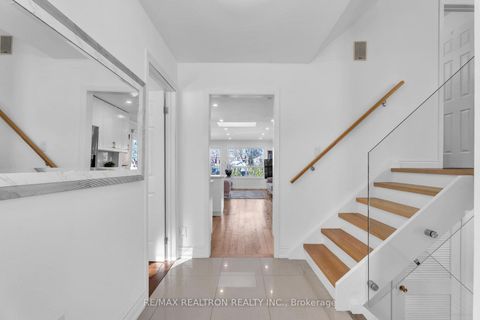 Photo 4 at 66 Lakeland Crescent, Oak Ridges Lake Wilcox, Richmond Hill