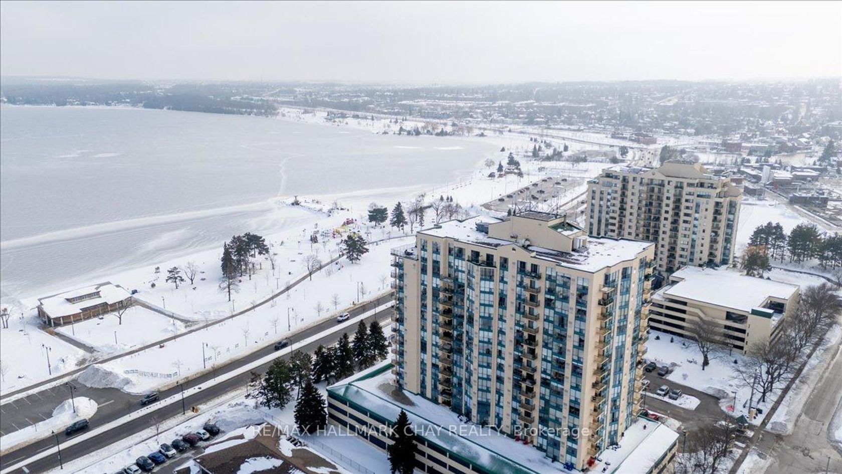 602 - 65 Ellen Street, City Centre, Barrie photo 3