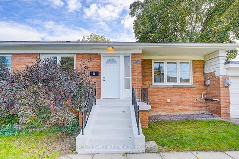 Photo 1 at 181 Searle Avenue, Bathurst Manor, Toronto