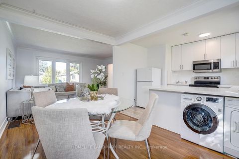 Photo 14 at 181 Searle Avenue, Bathurst Manor, Toronto