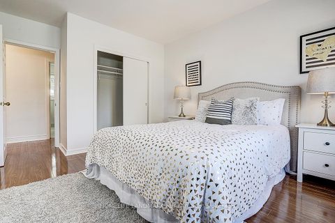 Photo 18 at 181 Searle Avenue, Bathurst Manor, Toronto
