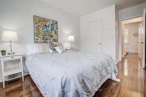 Photo 20 at 181 Searle Avenue, Bathurst Manor, Toronto