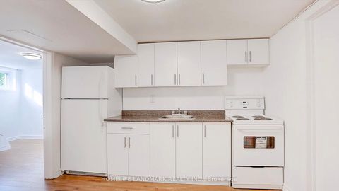 Photo 27 at 181 Searle Avenue, Bathurst Manor, Toronto