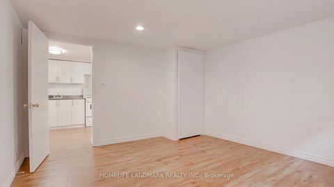 Photo 30 at 181 Searle Avenue, Bathurst Manor, Toronto