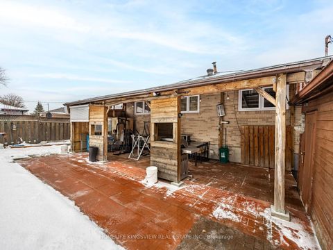 Photo 33 at 94 Silverstone Drive, Jamestown, Toronto