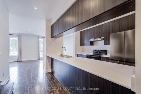 Photo 4 at 52 Helliwell Crescent, Rural Richmond Hill, Richmond Hill