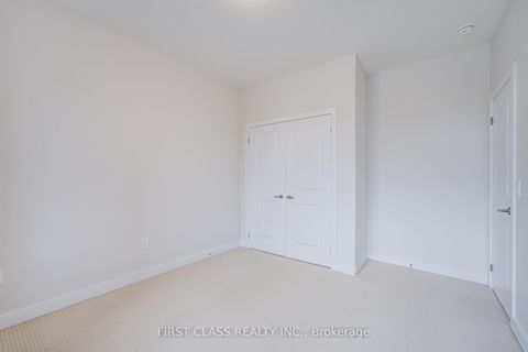 Photo 16 at 52 Helliwell Crescent, Rural Richmond Hill, Richmond Hill