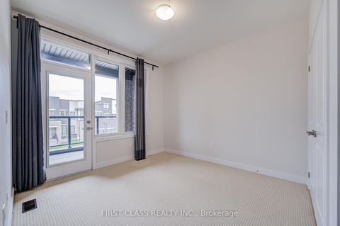 Photo 17 at 52 Helliwell Crescent, Rural Richmond Hill, Richmond Hill