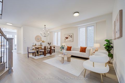 Photo 10 at 420 Seaview Heights, Queensville, East Gwillimbury