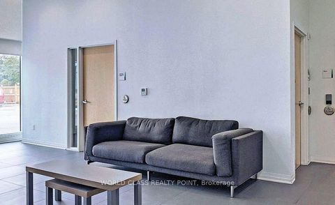 Photo 4 at 633 - 1900 Simcoe Street, Samac, Oshawa