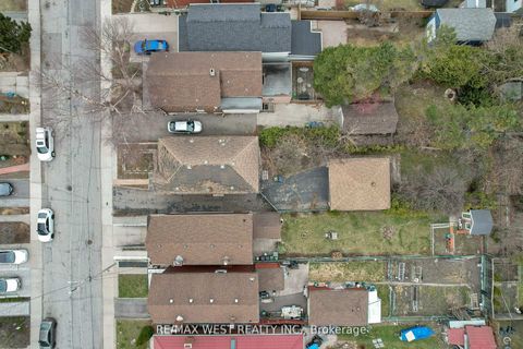 Photo 30 at 661 Beresford Avenue, Bloor West Village, Toronto