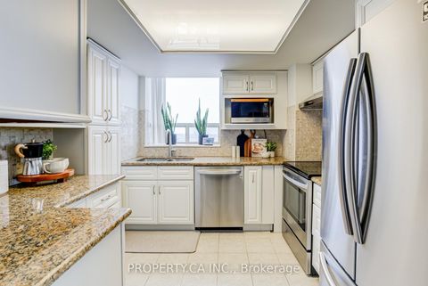 Photo 4 at 1516 - 2460 Eglinton Avenue E, Eglinton East, Toronto