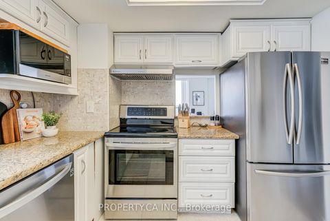 Photo 5 at 1516 - 2460 Eglinton Avenue E, Eglinton East, Toronto