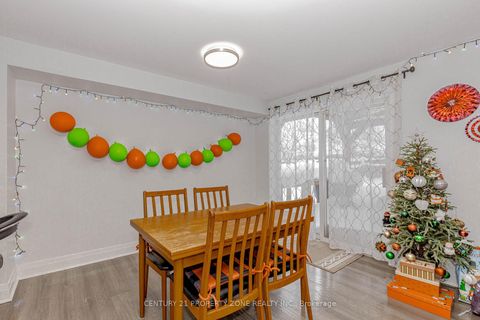 Photo 13 at 13 White Elm Road, Holly, Barrie