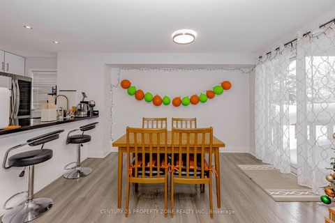 Photo 14 at 13 White Elm Road, Holly, Barrie