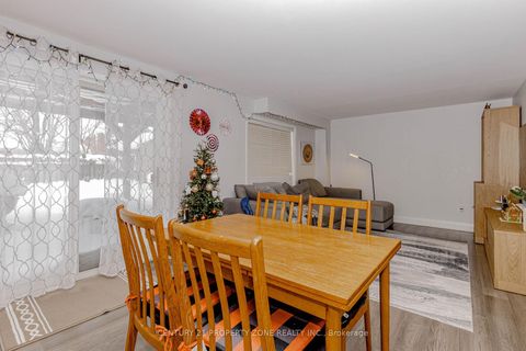 Photo 16 at 13 White Elm Road, Holly, Barrie