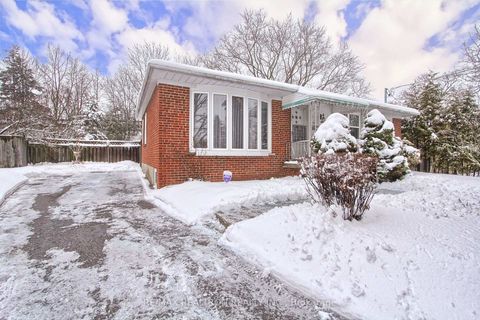 Photo 1 at 72 Monkswood Crescent, Central Newmarket, Newmarket