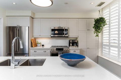 Photo 7 at 403 - 1101 Leslie Street, Don Mills, Toronto