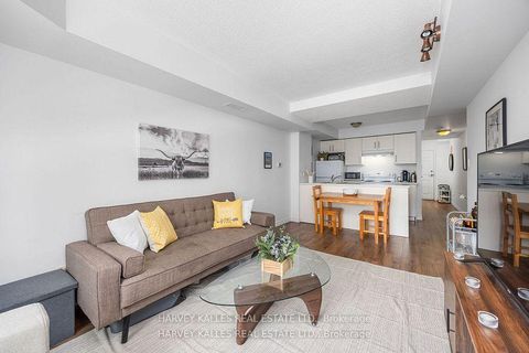 Photo 2 at 212 - 15 Maplewood Avenue, Cedarvale, Toronto