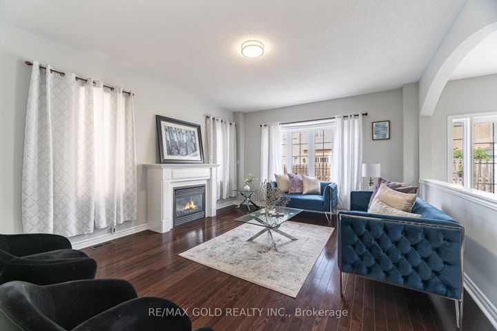 Photo 9 at 15 Oakhaven Road, Bram East, Brampton