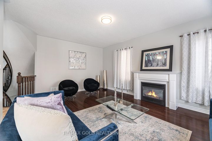 Photo 11 at 15 Oakhaven Road, Bram East, Brampton
