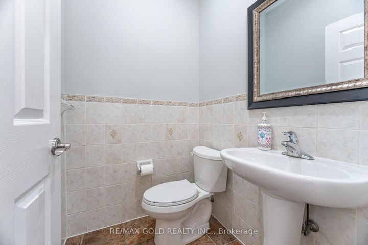 Photo 13 at 15 Oakhaven Road, Bram East, Brampton