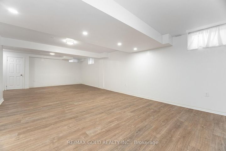 Photo 27 at 15 Oakhaven Road, Bram East, Brampton