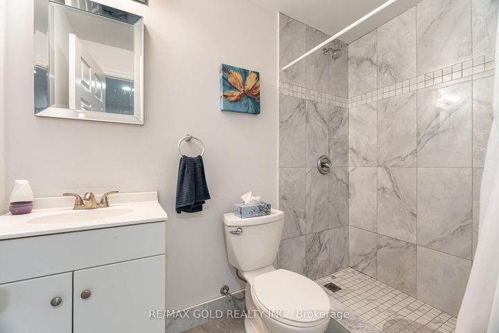 Photo 30 at 15 Oakhaven Road, Bram East, Brampton