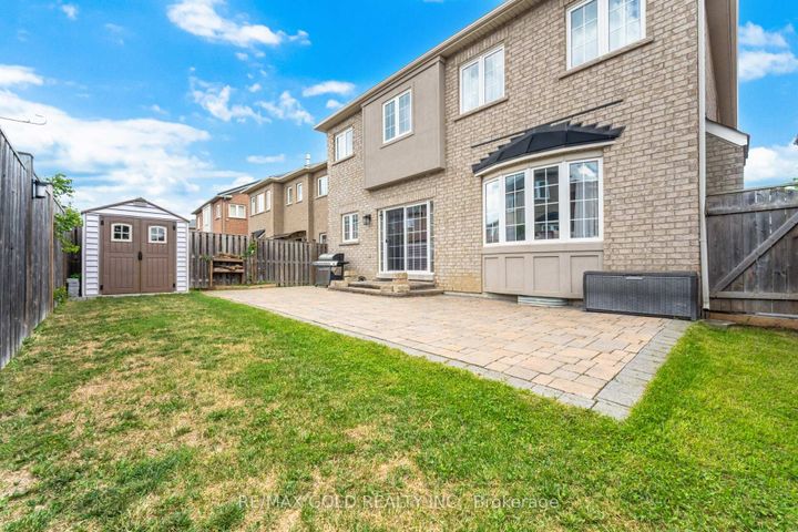 Photo 32 at 15 Oakhaven Road, Bram East, Brampton
