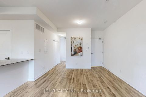 Photo 8 at 112 - 370 D Red Maple Road, Langstaff, Richmond Hill