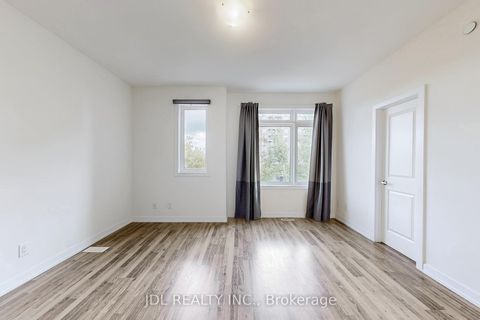 Photo 15 at 112 - 370 D Red Maple Road, Langstaff, Richmond Hill