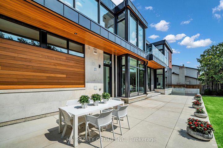 Photo 39 at 7 Whitelaw Court, Grandview, Markham