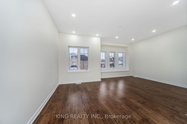 Photo 32 at 52 Haverstock Crescent, Northwest Brampton, Brampton