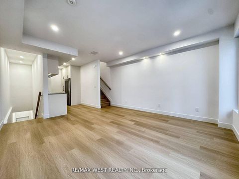 Photo 4 at 49 Morningside Avenue, Swansea, Toronto